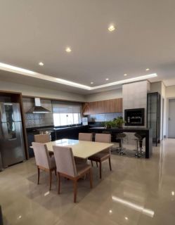 ✨ Casa térrea no Village do Cerrado à Locação ✨