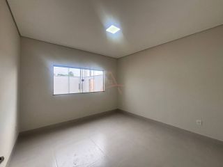 Casa com Estilo Clássico fachada moderna à Venda no Granville I