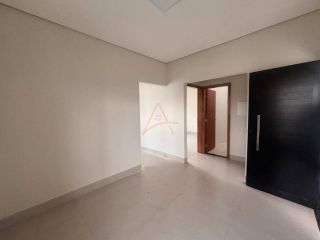 Casa com Estilo Clássico fachada moderna à Venda no Granville I