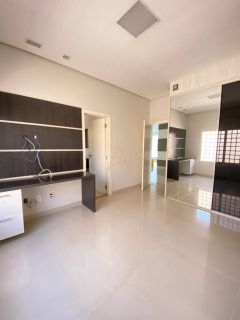 CASA À VENDA NA SANTA MARINA| ALTO PADRÃO