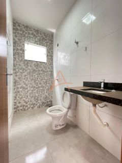 VENDE-SE | CASA EM TERRENO INDIVIDUAL bairro Maria Tereza