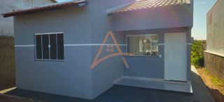 VENDE-SE | CASA EM TERRENO INDIVIDUAL bairro Maria Tereza