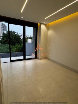 SOBRADO  À VENDA BAIRRO SAGRADA FAMÍLIA