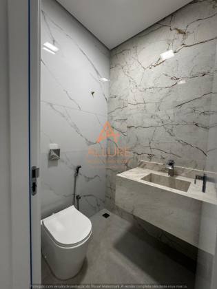 SOBRADO  À VENDA BAIRRO SAGRADA FAMÍLIA