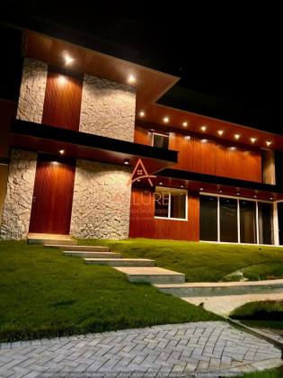 Alto Padrão | Casa no Condomínio Village do Cerrado
