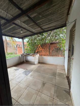 OPORTUNIDADE – CASA NO LOT. PADRE EZEQUIEL RAMIM