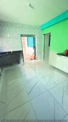 OPORTUNIDADE NO JARDIM ADRIANA - CASA À VENDA