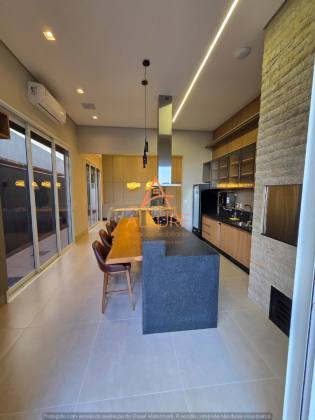 VENDO CASA NOVA - NO CONDOMÍNIO DO BOSQUE 2