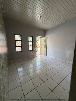 Casa À VENDA no Jardim Itapuã