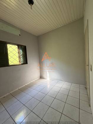 Casa À VENDA no Jardim Itapuã