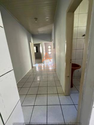 Casa À VENDA no Jardim Itapuã