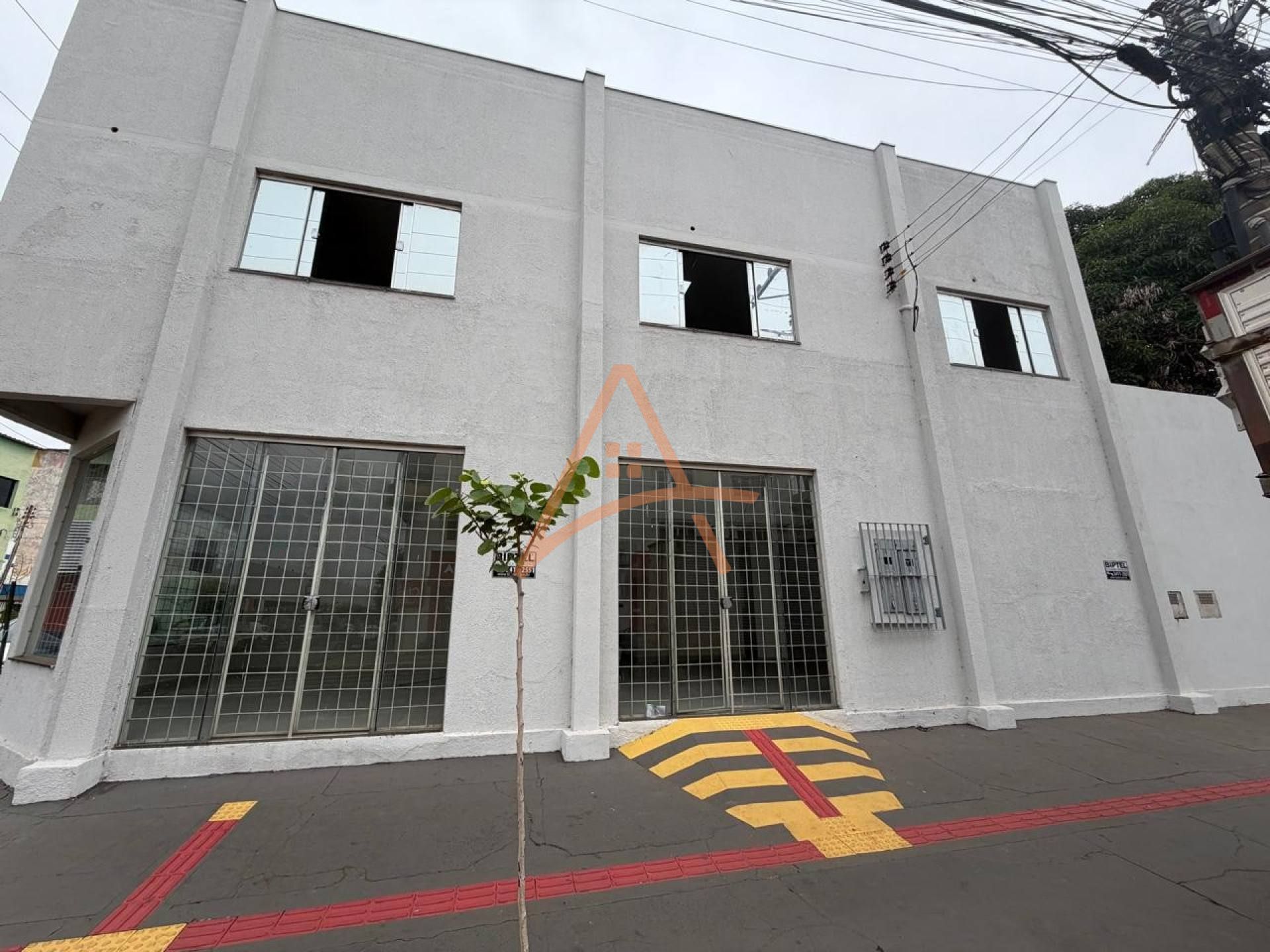 SALAS COMERCIAIS PARA LOCAÇÃO NO CENTRO