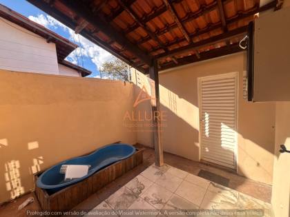 CASA PARA LOCAÇÃO – RESIDENCIAL TRÊS AMÉRICAS | MOBILIADA