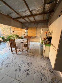 CASA À VENDA – BAIRRO DINALVA