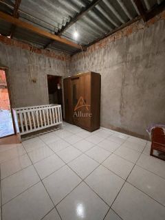 CASA À VENDA – BAIRRO DINALVA