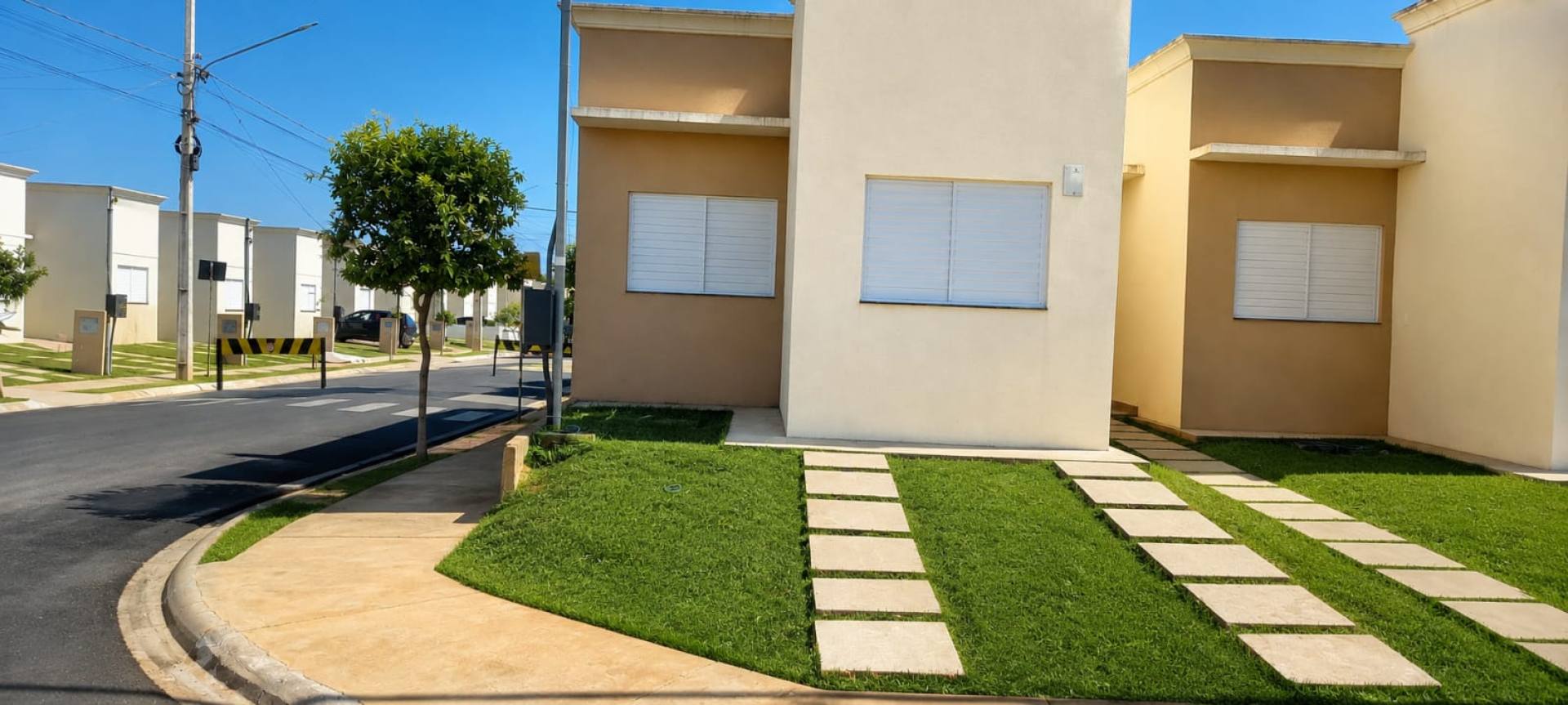 CASA À VENDA – CONDOMÍNIO VIVA RONDONÓPOLIS