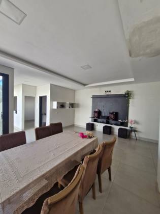 CASA À VENDA – PAIAGUÁS III