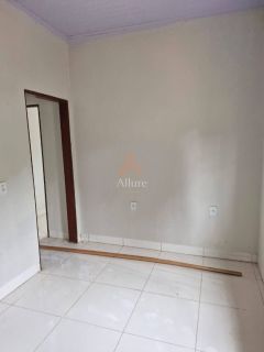 CASA À VENDA | BAIRRO LIBERDADE