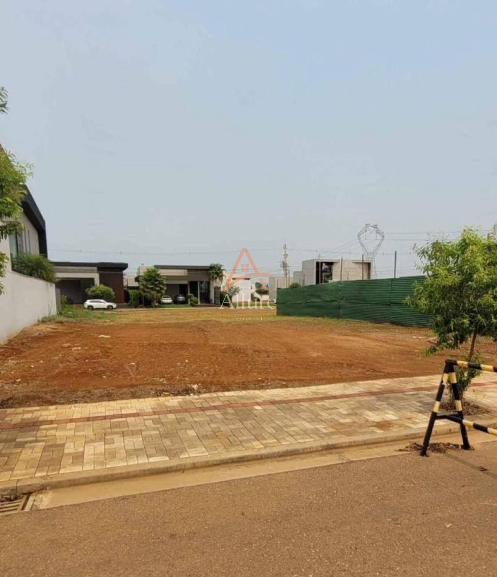 VENDE-SE | Terreno no Royal Boulevard