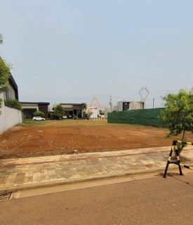 VENDE-SE | Terreno no Royal Boulevard