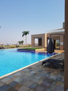 VENDE-SE | Terreno no Royal Boulevard