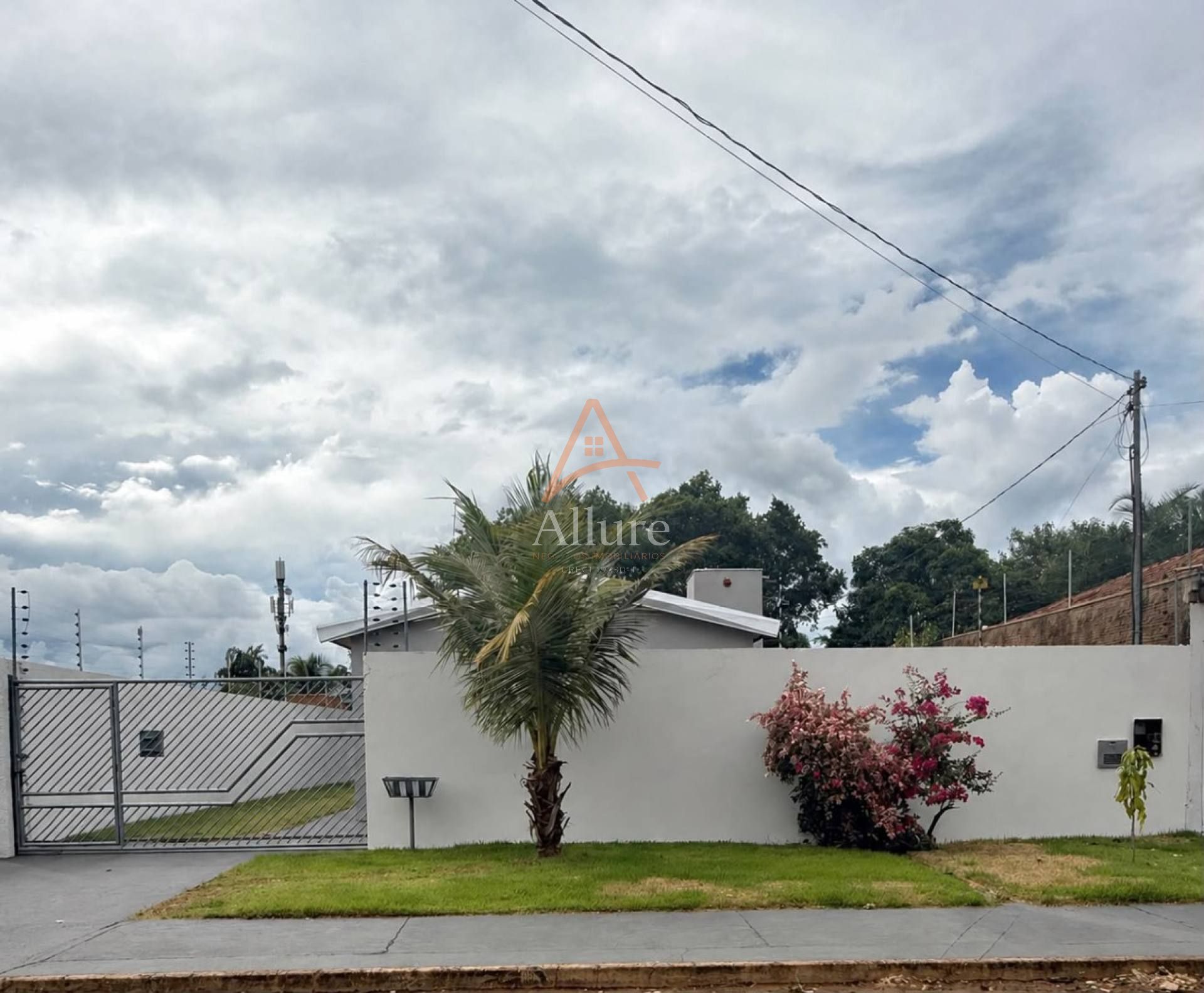 CASA À VENDA – VILA RICA