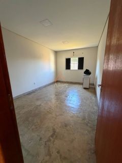CASA À VENDA – VILA RICA