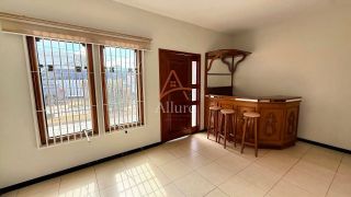 CASA DE ESQUINA PARA LOCAÇÃO – BAIRRO SANTA CRUZ