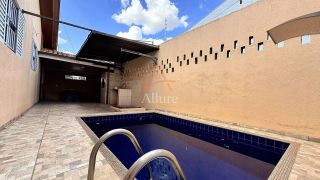 CASA DE ESQUINA PARA LOCAÇÃO – BAIRRO SANTA CRUZ