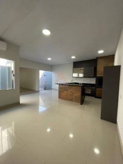 CASA À VENDA – MATHIAS NEVES | RONDONÓPOLIS-MT