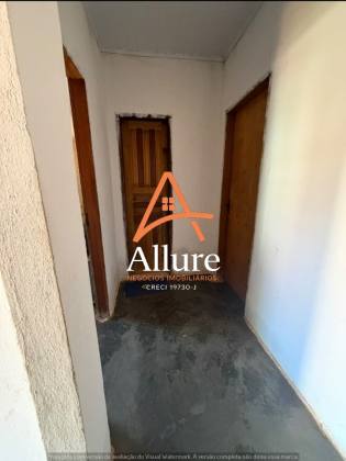 DUAS CASAS NO MESMO TERRENO À VENDA