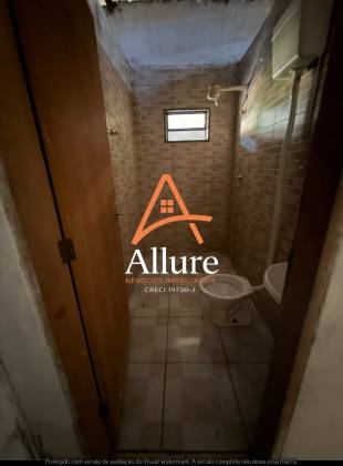DUAS CASAS NO MESMO TERRENO À VENDA