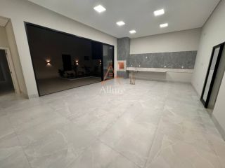 CASA À VENDA – CONDOMÍNIO ROYAL BOULEVARD