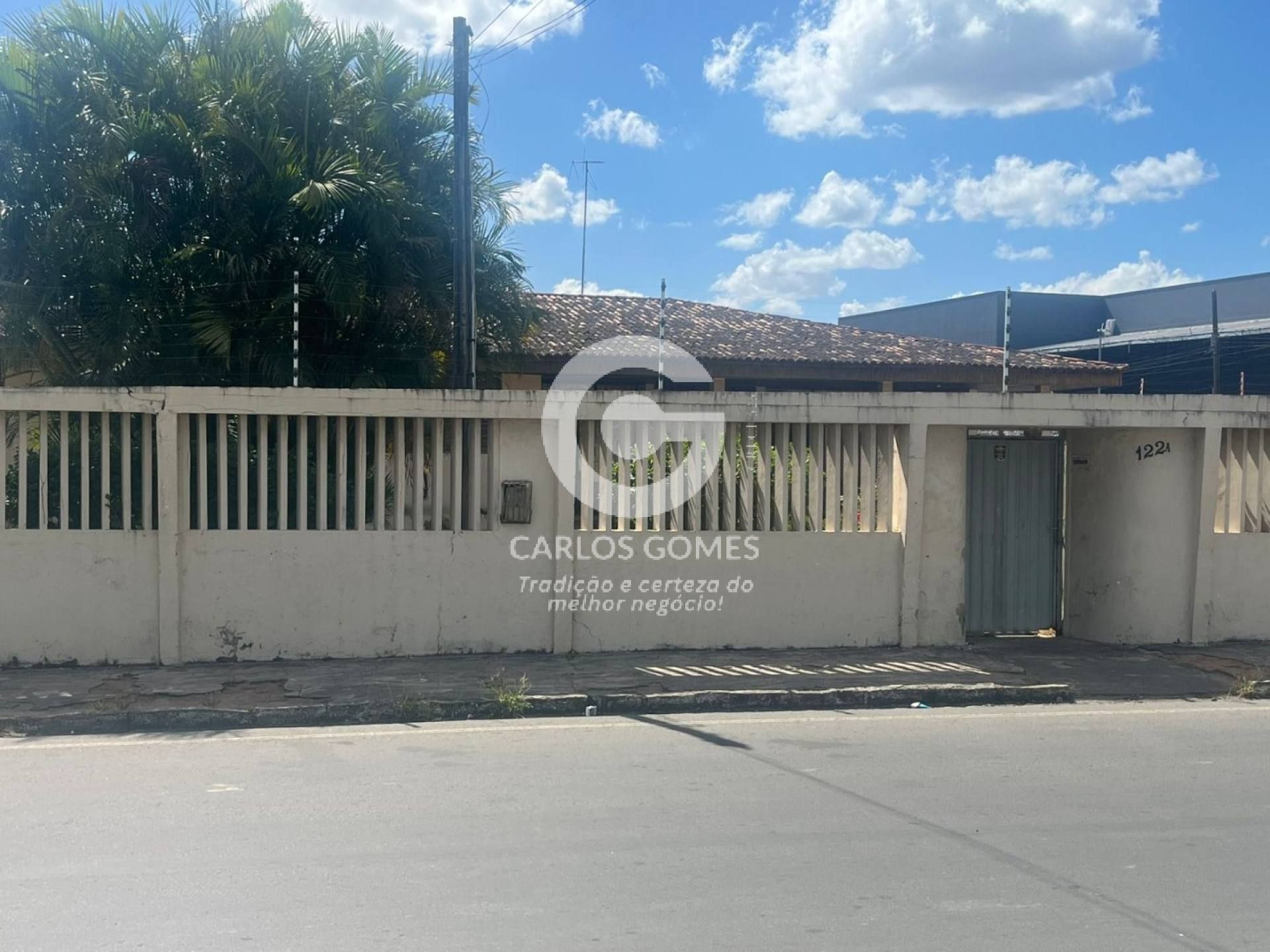 Casa Para Vender com 3 quartos 01 suítes, Proximo ao Supermedo São Luiz