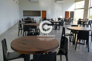 Casa de Condomínio Para Vender com 3 quartos 1 suítes no Residencial Portinari