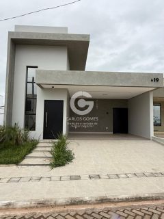 Casa de Condomínio Para Vender com 3 quartos 1 suítes no Residencial Portinari