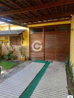 Casa Para Vender com 03 quartos 01 suítes no bairro Itapoá em Arapiraca