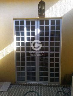 Casa Para Vender com 03 quartos 01 suítes no bairro Itapoá em Arapiraca