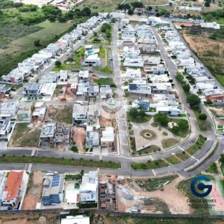 Lote / Terreno de Condomínio Para Vender no Condominio Altaville