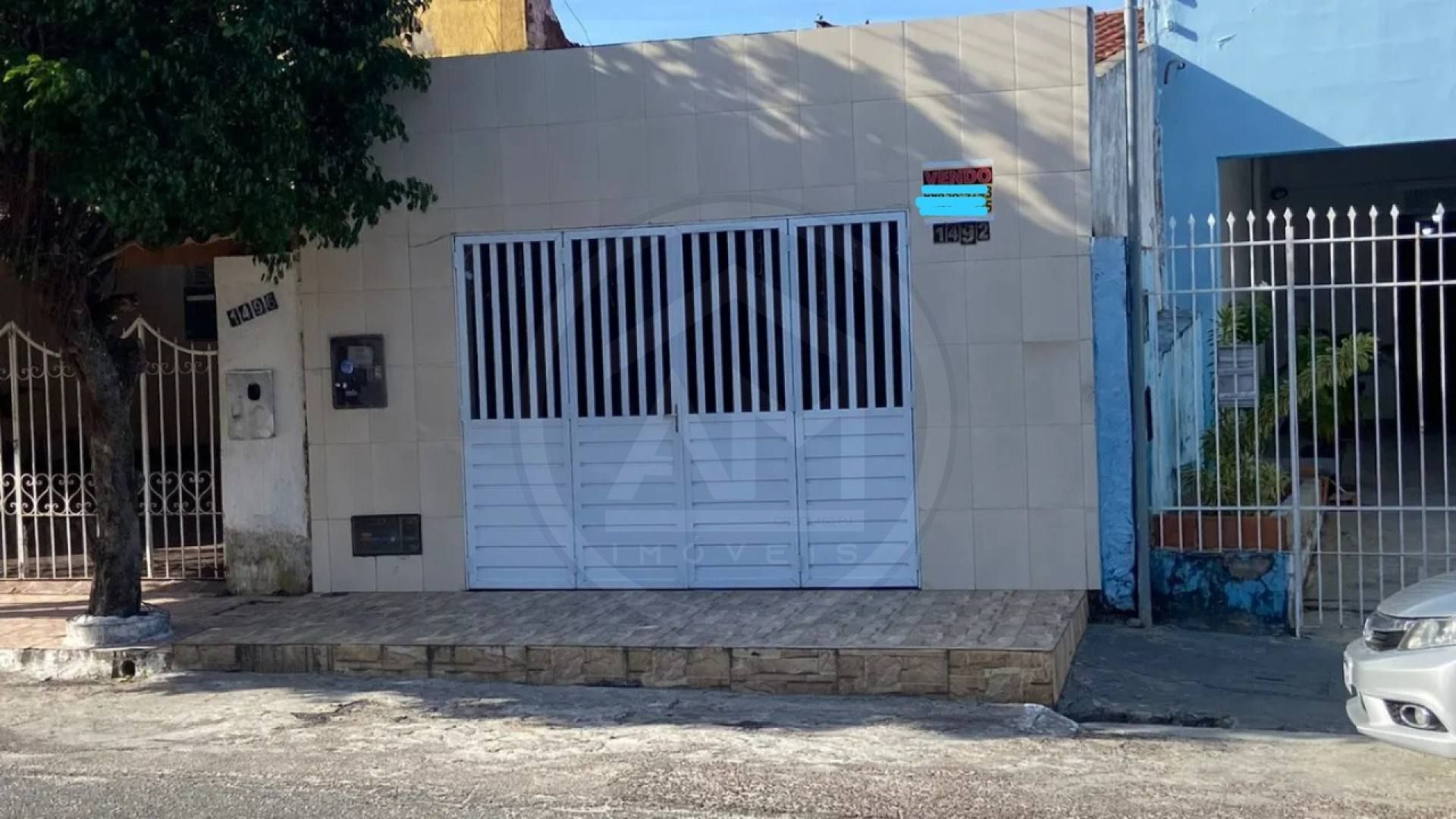 EXCELENTE CASA NO CENTRO