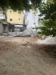 Terreno à venda no bairro Farolândia
