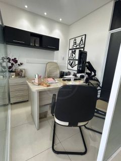 SALA COMERCIAL Á VENDA
