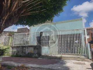 Casa à venda no Siqueira Campos