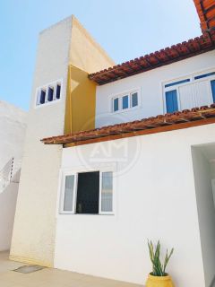 CASA RESIDENCIAL  COM PREDIO COMERCIAL A VENDA