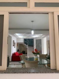 CASA RESIDENCIAL  COM PREDIO COMERCIAL A VENDA