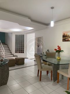 CASA RESIDENCIAL  COM PREDIO COMERCIAL A VENDA