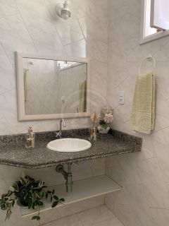 CASA RESIDENCIAL  COM PREDIO COMERCIAL A VENDA