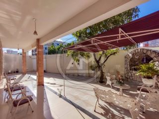 EXCELENTISSÍMA CASA NO BAIRRO PEREIRA LOBO