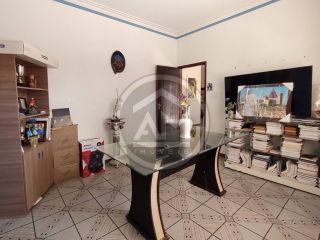 EXCELENTISSÍMA CASA NO BAIRRO PEREIRA LOBO
