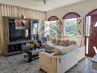 EXCELENTISSÍMA CASA NO BAIRRO PEREIRA LOBO
